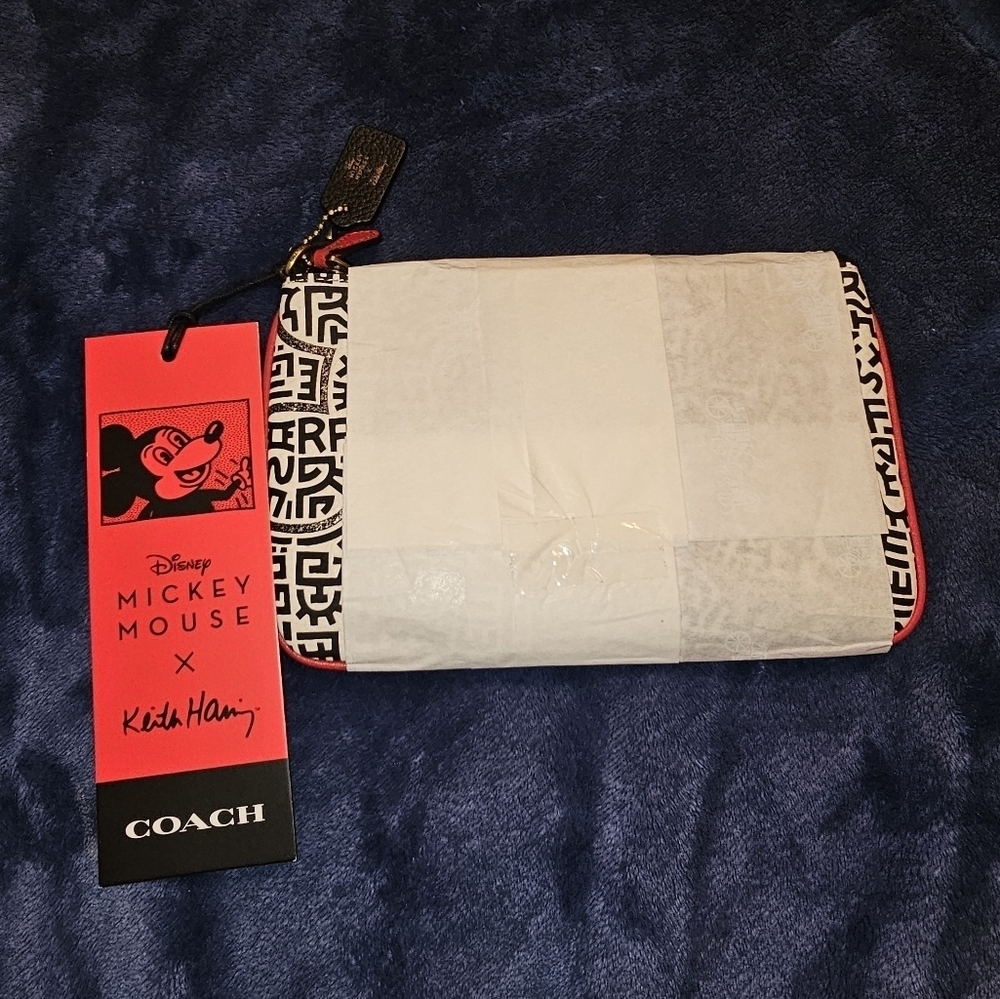DISNEY MICKEY MOUSE X KEITH HARING SMALL WRISTLET (COACH C1176) - Picture 2 of 3